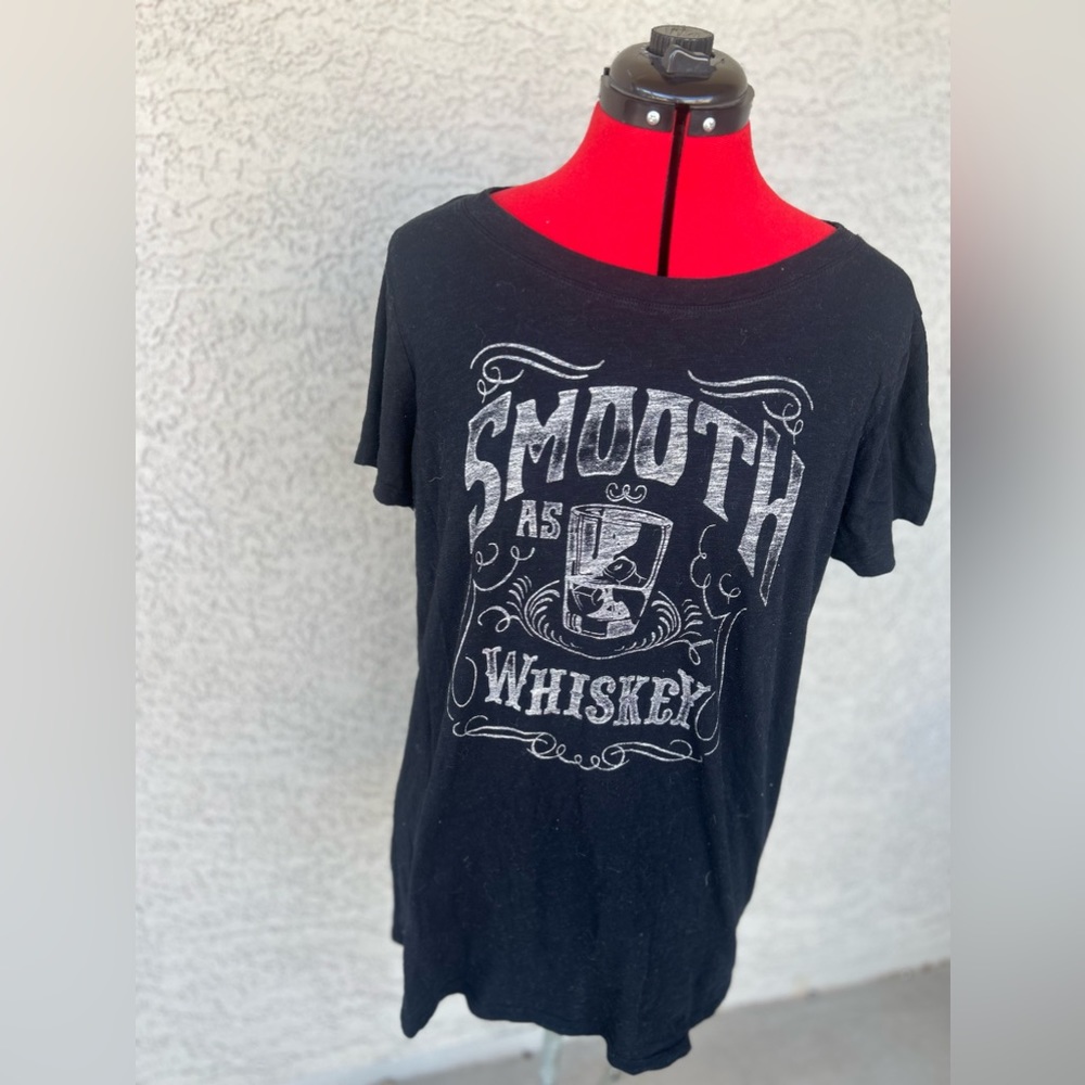 Torrid Graphic T Shirt ‘Smooth as Whiskey’ woman’s size 2